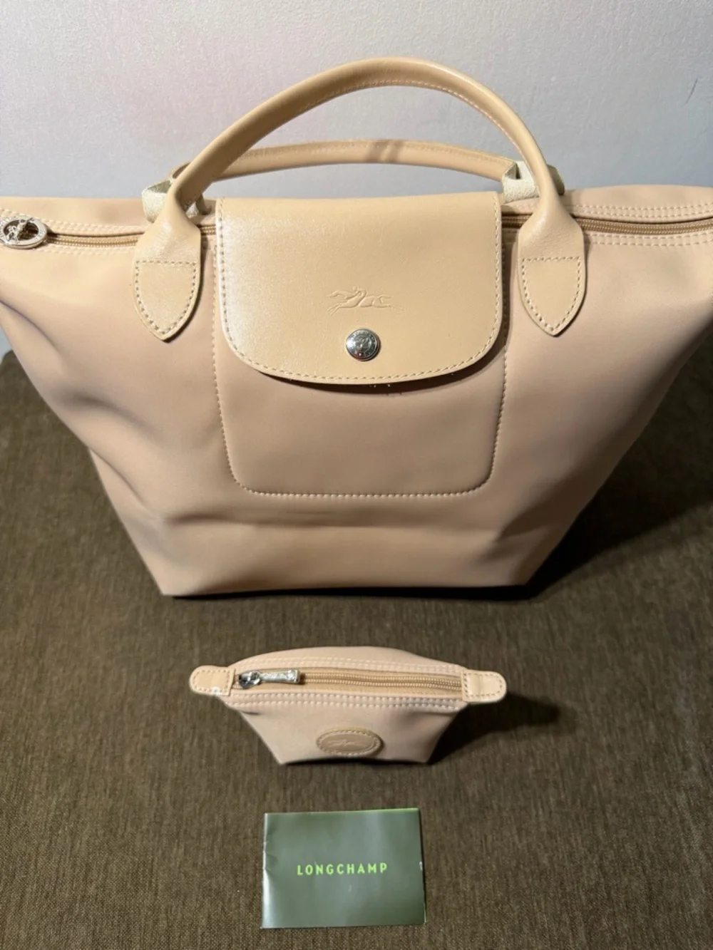 Longchamp Beige Leather Le Pliage Cuir Tote with Pouch - Picture 4 of 11